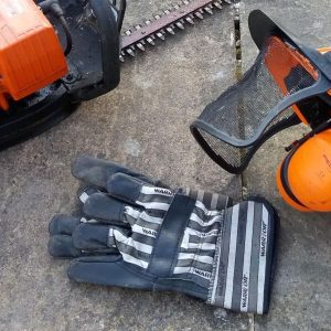 Level 2 Award in the Safe Use of Handheld Hedge Cutters - Integrated